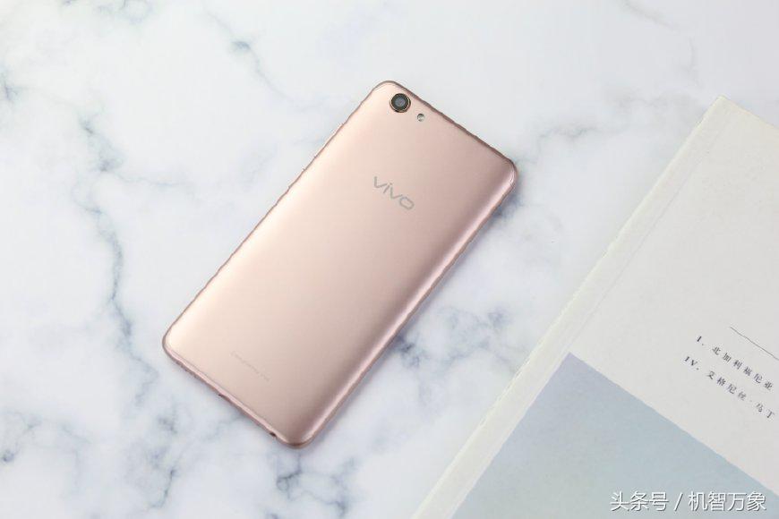 AI到底能给手机上产生多少更改?vivo Y71入门感受結果出乎意料