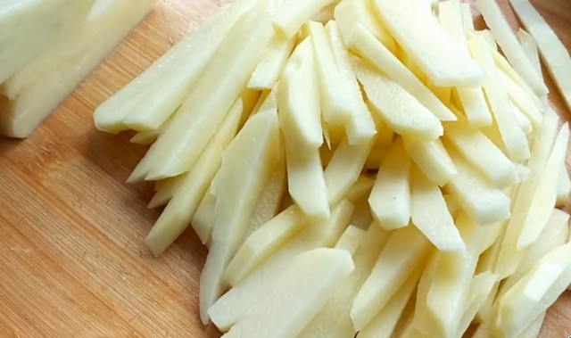 图片[2]-炸薯条做法步骤图 健康更美味！-起舞食谱网