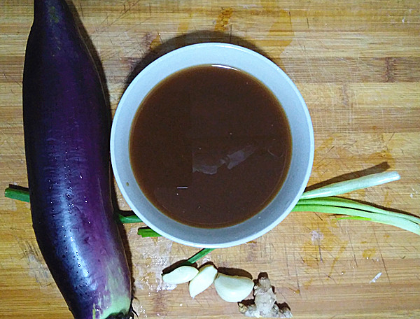 图片[2]-【豆香焖茄条】做法步骤图  味道真心不错-起舞食谱网