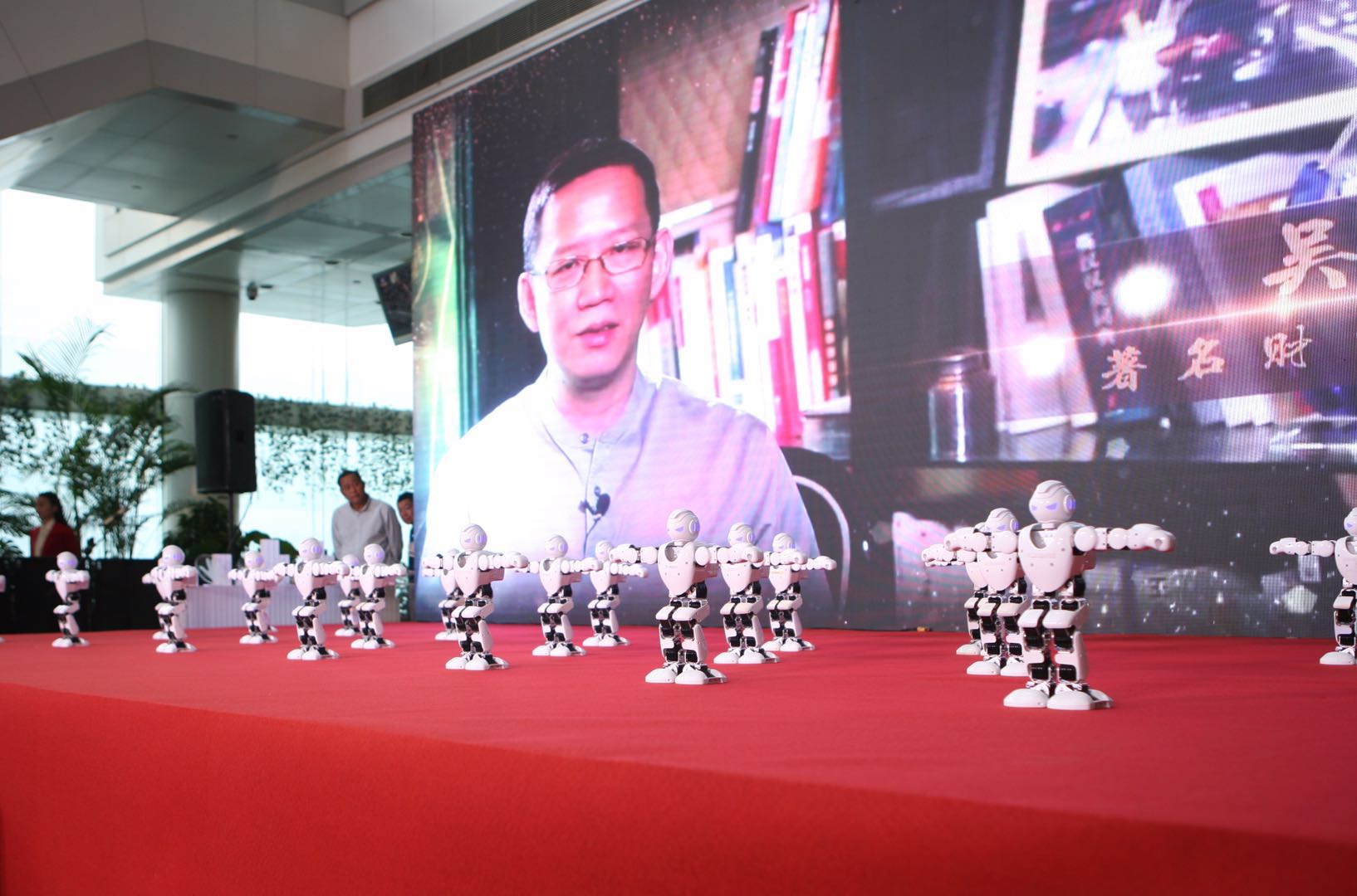 “Hello 新时代”——彰显浙江风采，再现改革开放四十年辉煌