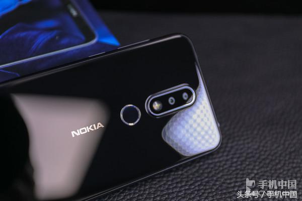 Nokia X6评测：创新与情怀的一次碰撞