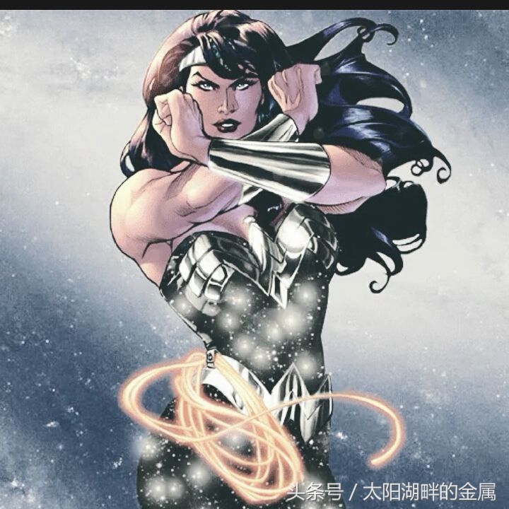 DC官方发布的排名前二十五名超级英雄，超人只能排第三！ 第27张