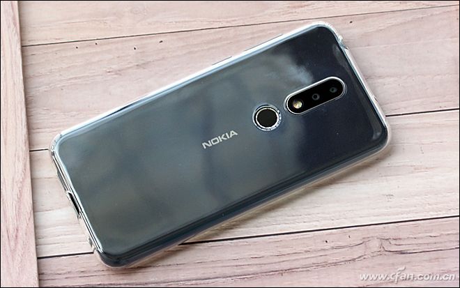 最超值的刘海屏新秀！诺基亚Nokia X6评测体验