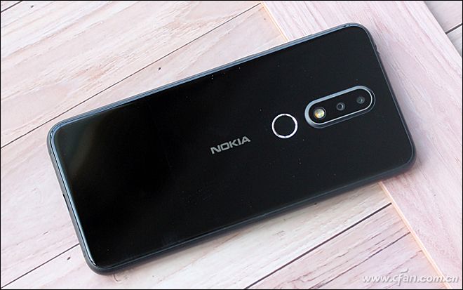 最超值的刘海屏新秀！诺基亚Nokia X6评测体验