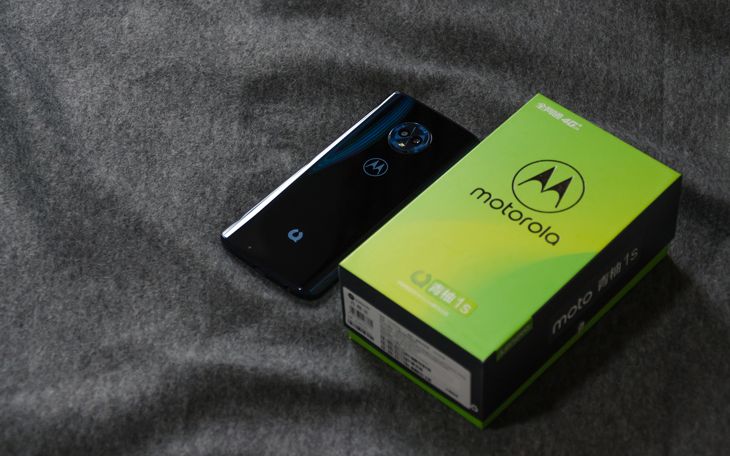 Moto青柚1s上手体验，专属年轻人的高颜值千元机！