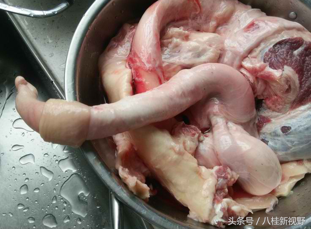 一道下酒的好菜——椒盐猪鞭,刚上桌就被酒友们抢吃一空!