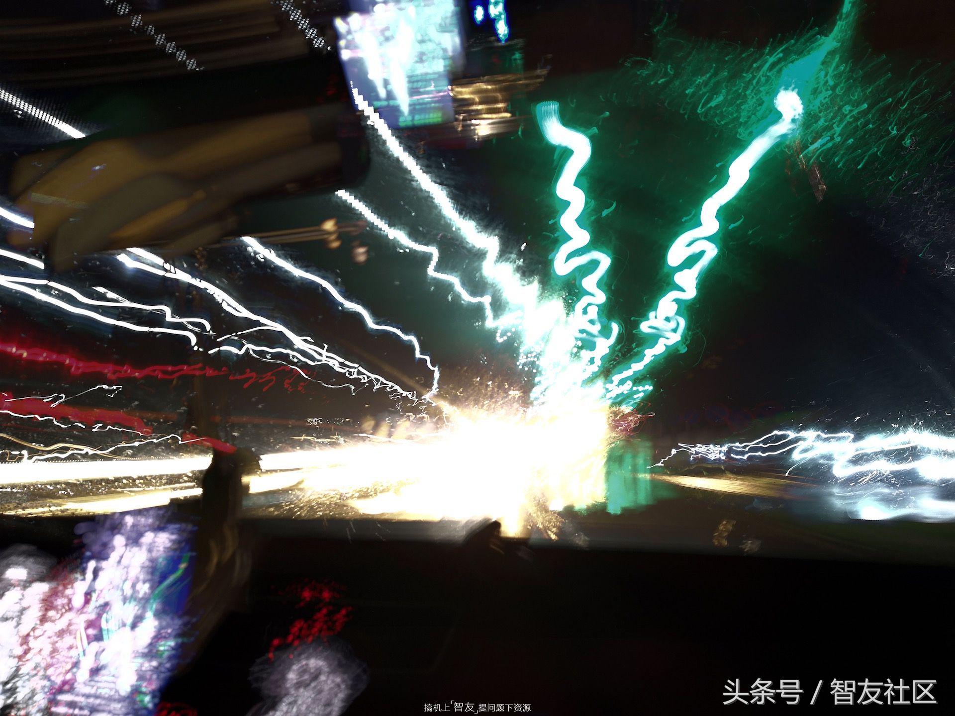 旗舰超神器 4D沉浸体验 荣耀Play游戏性能评测