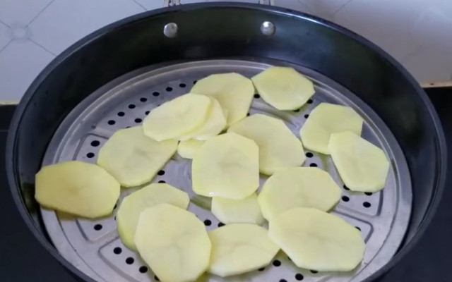 图片[5]-炸土豆丸子做法步骤图 超级好吃！-起舞食谱网