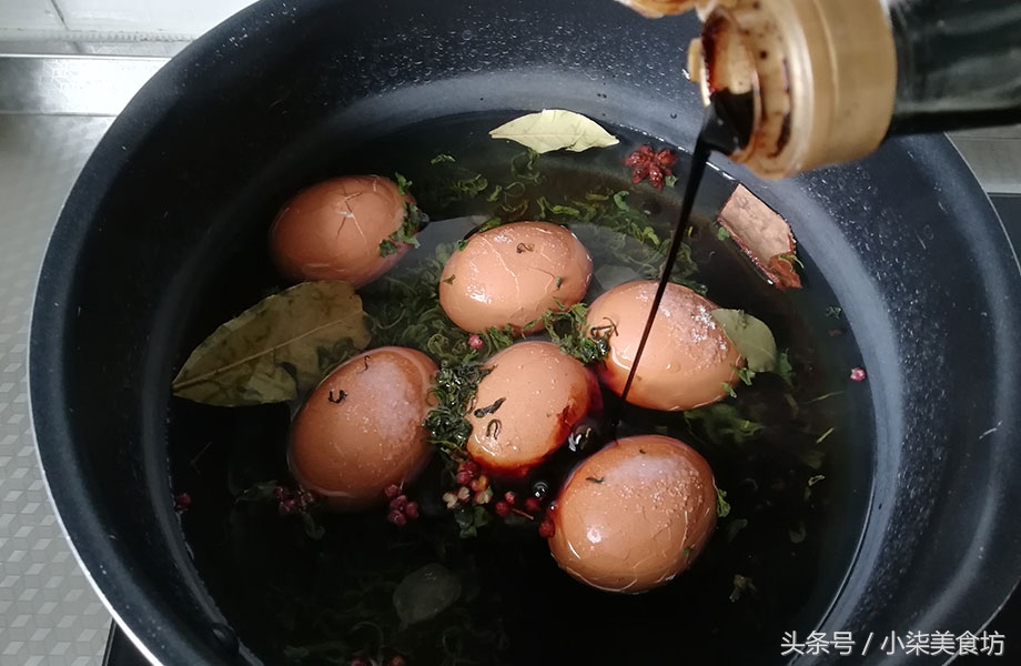 图片[10]-端午节煮鸡蛋不沾皮的秘诀 只需加上这一步 鸡蛋香嫩可口又好剥-起舞食谱网