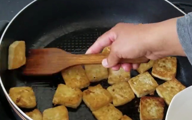 图片[7]-香煎豆腐做法步骤图 做法简单超下饭！-起舞食谱网