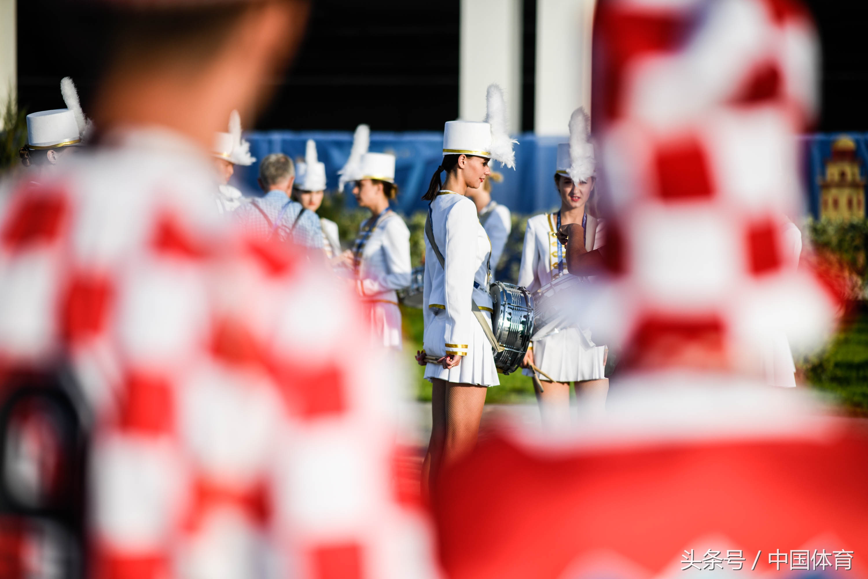 世界杯有几支啦啦队(FIFA俄罗斯世界杯D组首轮 加里宁格勒球场拉拉队抢镜)