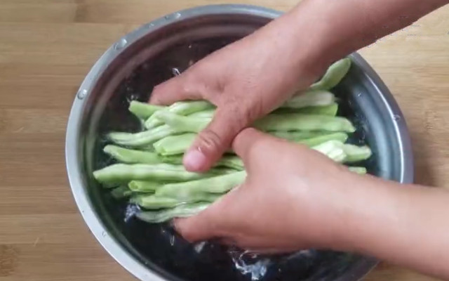 圖片[4]-涼拌豆角做法 簡單快手涼拌菜 酸爽可口 開胃又下飯-起舞食譜網(wǎng)