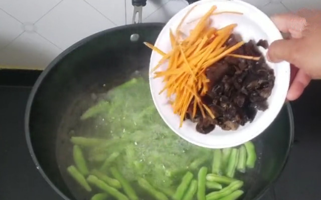 圖片[9]-涼拌豆角做法 簡單快手涼拌菜 酸爽可口 開胃又下飯-起舞食譜網(wǎng)