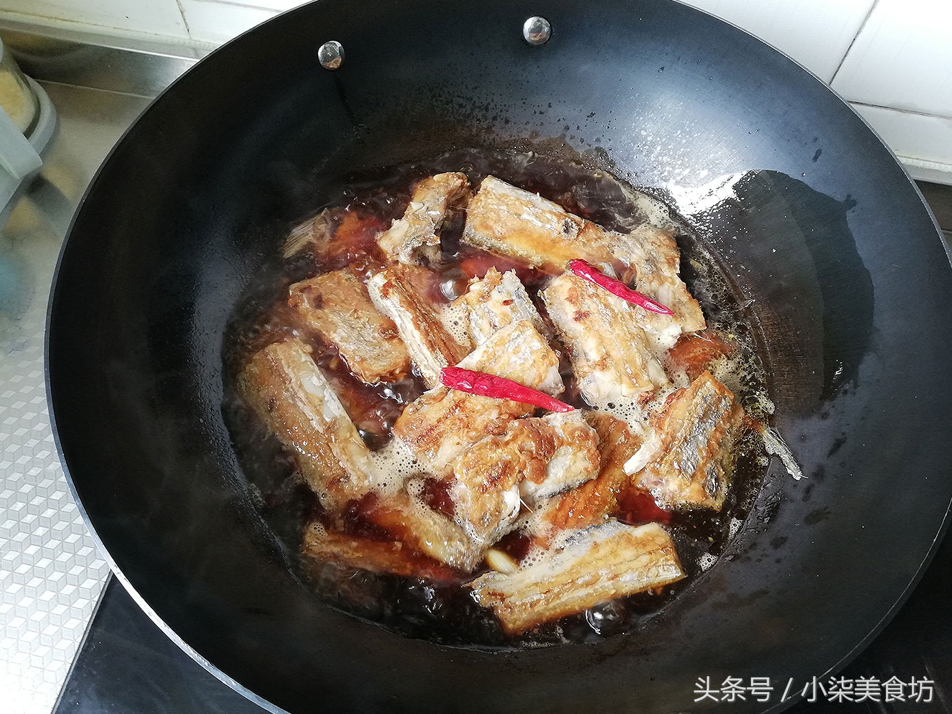 图片[10]-带鱼用这个方法做 不用油炸 容易脱刺 鱼肉更鲜美 特别解馋-起舞食谱网