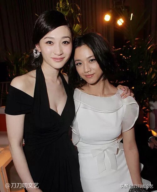 与温碧霞王丽坤同走红毯，李小冉“秒杀”，谁