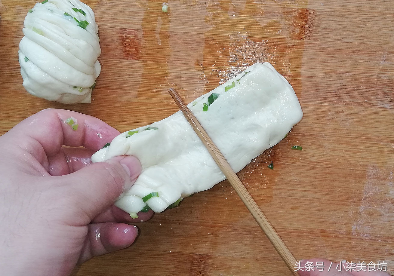 图片[13]-面粉不要蒸馒头包饺子了 试试这样做 好看又美味 做法详细教程-起舞食谱网