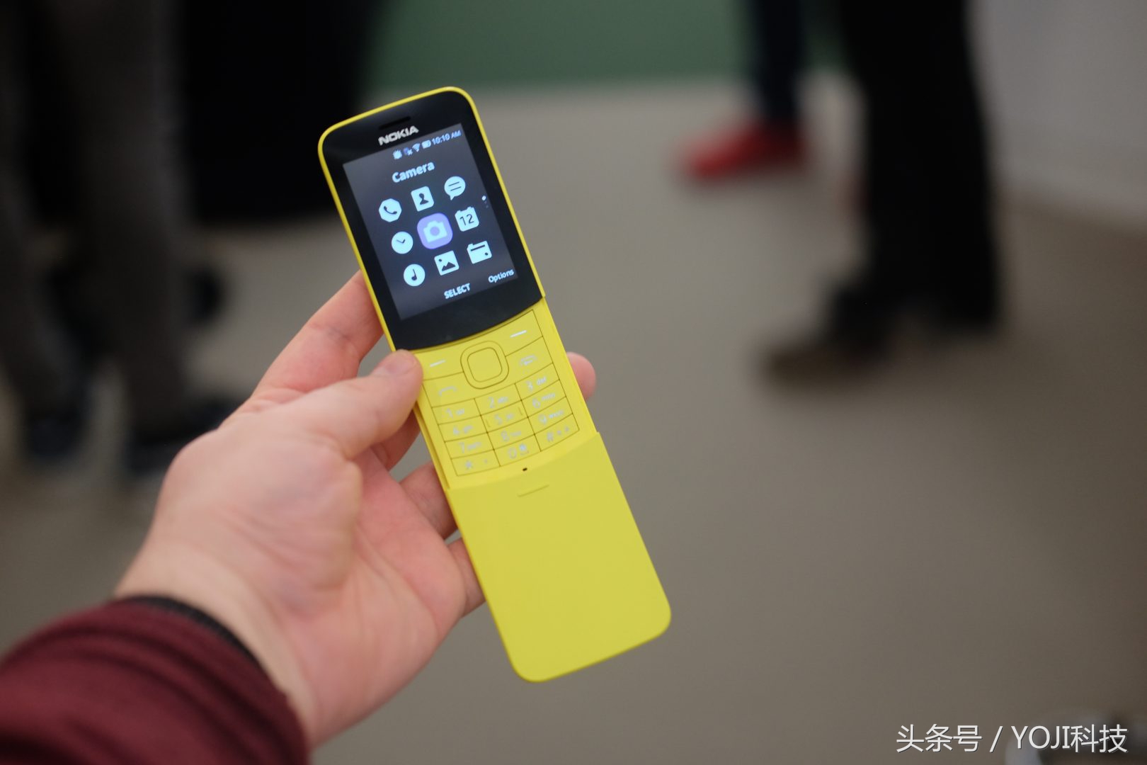 Nokia8110 4g滑盖香蕉苹果机，情结传奇500块值不值得