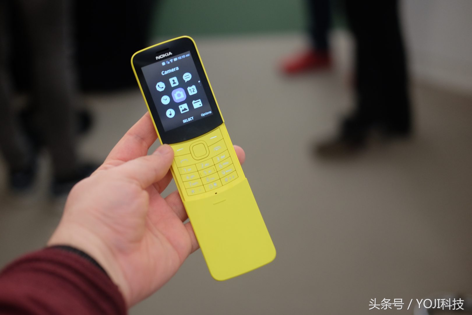 Nokia8110 4g滑蓋香蕉蘋果機，情結(jié)傳奇500塊值不值得