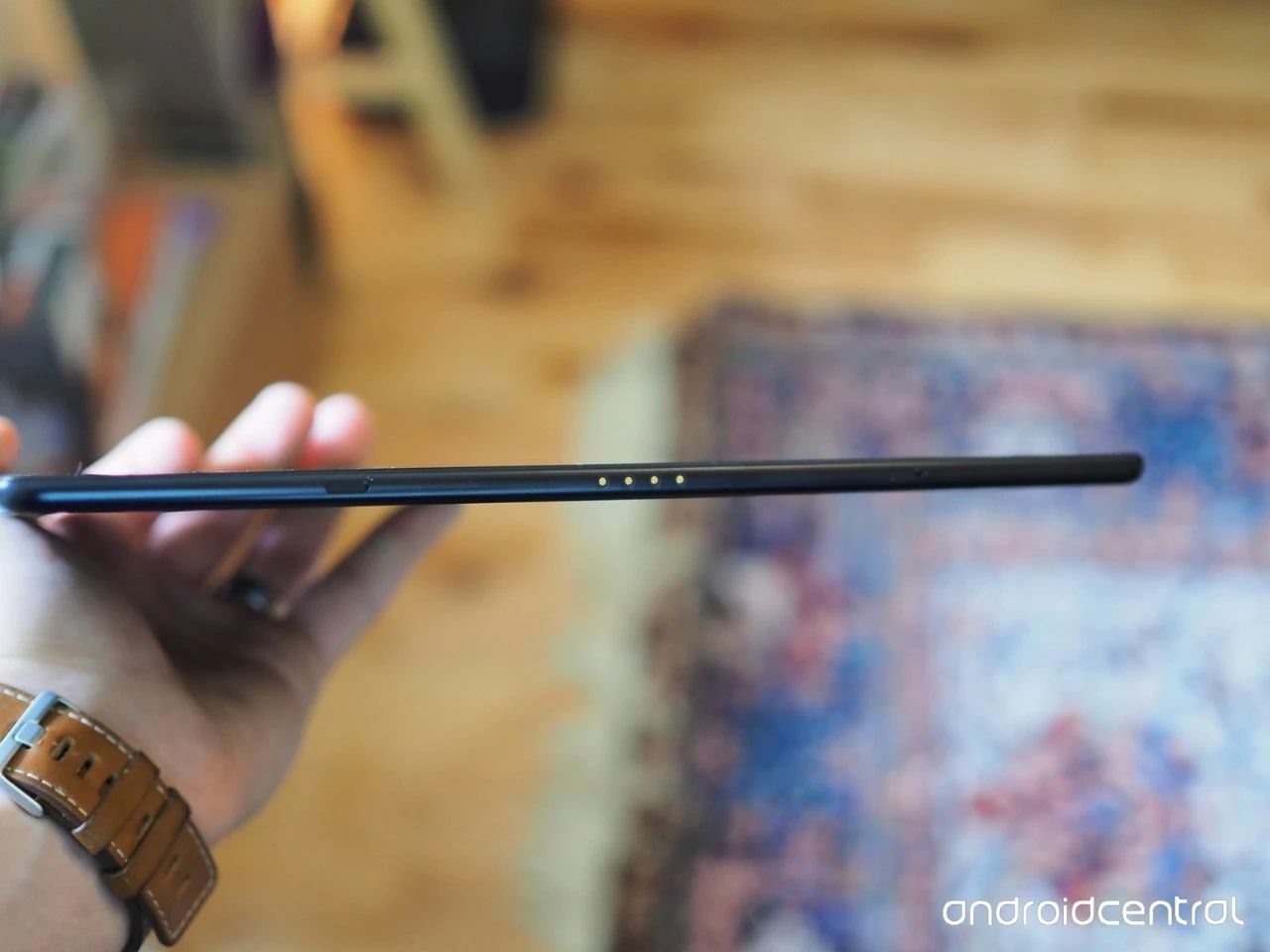 和iPad Pro一较高下，三星Galaxy Tab S4公布详评！