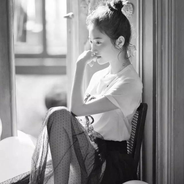 心里委屈难受的心情说说短语 心情不好发朋友圈的句子图片