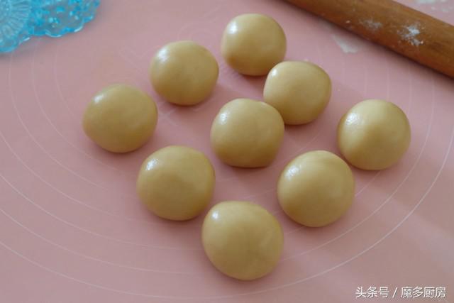 月饼别再买了，自己做的营养又健康，甜而不腻，做法很简单！