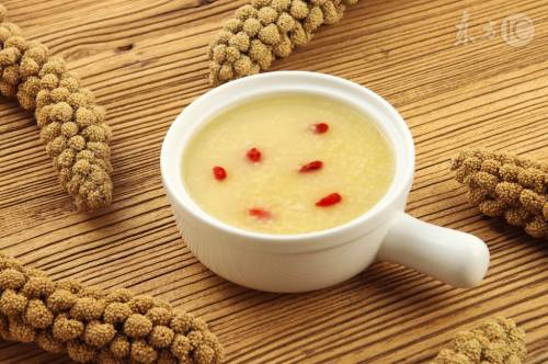 胃不好喝小米粥，小米粥到底伤胃还是养胃？