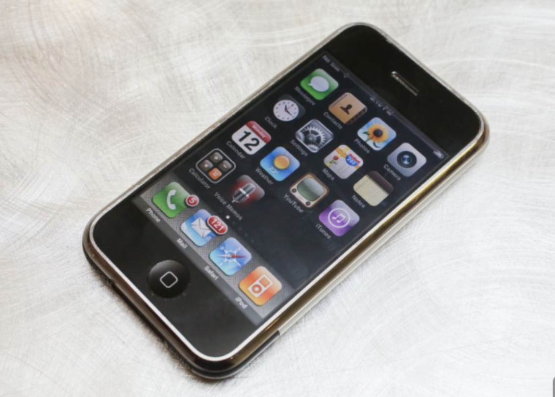 iPhone还能增值？十年前给你震撼的初代iPhone，如今市场价8万元！
