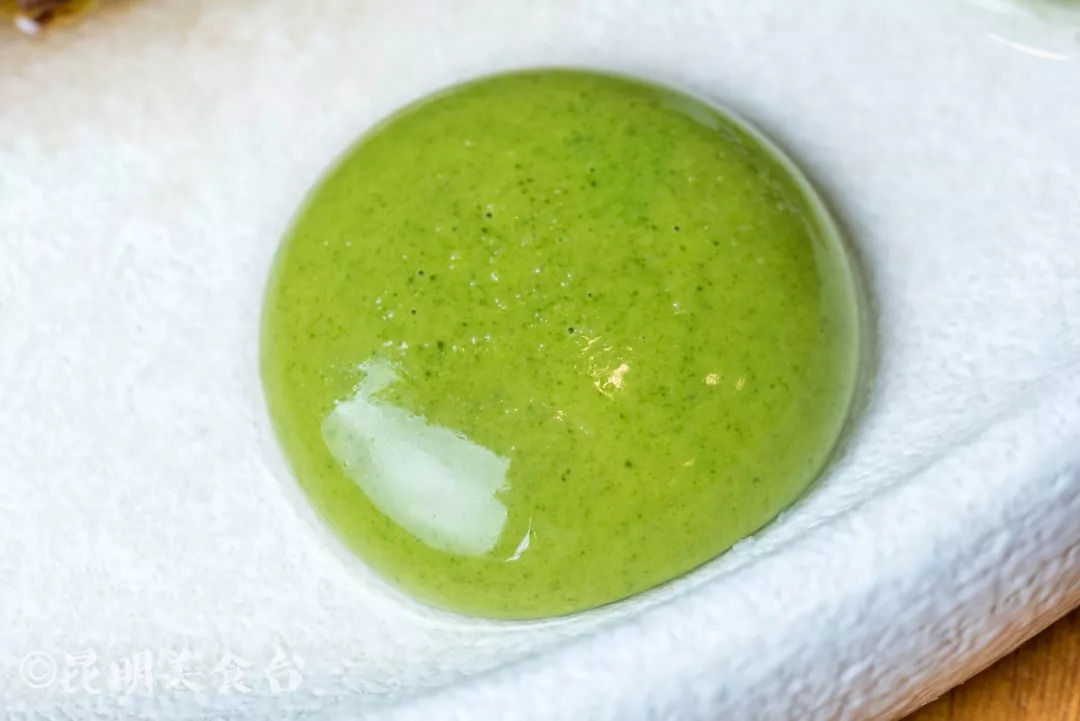 Allegedly this is, kunming sweethearts loves the place that go most, but " look up at sky "