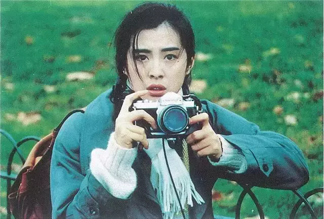 1990年王祖贤最高产,一年拍10部影片,最后一部造型最吓人