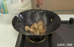 猪尾巴怎么做好吃？教您做黄豆猪尾，酱香浓郁，香浓入味
