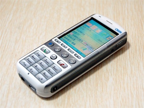 你心中的安卓机皇是谁？盘点那些年，我们一起玩过的HTC经典机型