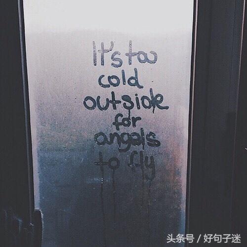 让对方看到了心疼的伤感句子 最痛的距离，是你不在我身边却在我心里图片