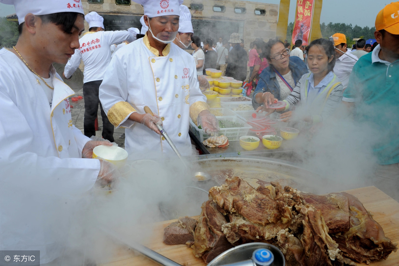 正宗的淮南牛肉汤，少不了豆饼！