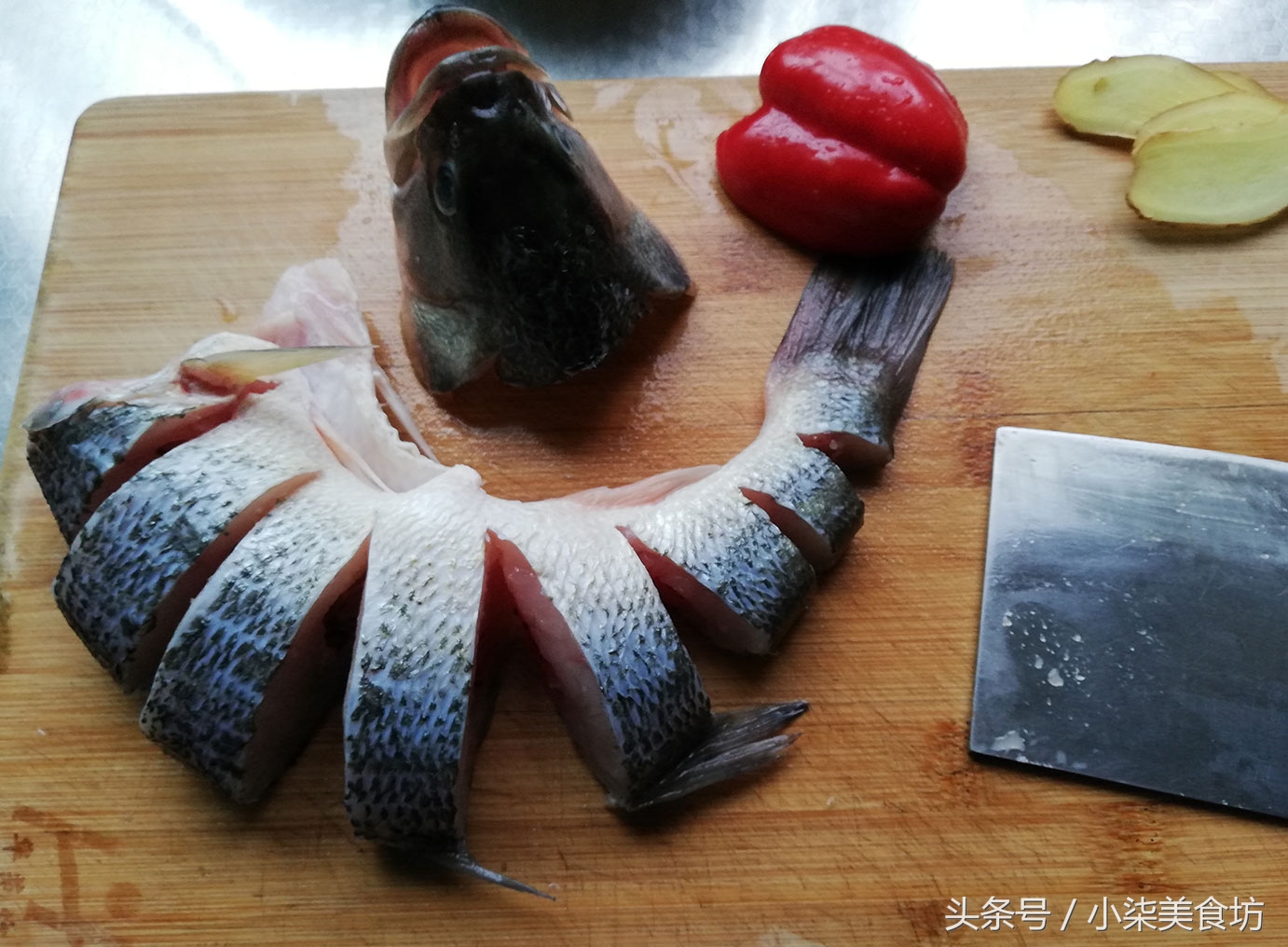 图片[3]-蒸鱼的家常做法 掌握这2个诀窍 去腥又鲜美 简单还实用-起舞食谱网