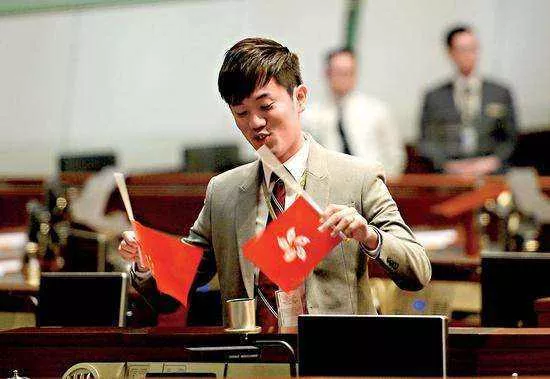 香港立法会清除“两面人”，反对派伪忠诚不获信任，被DQ将成常态