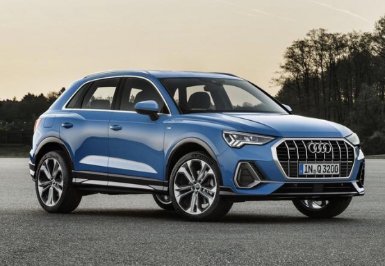 不想拉长也得拉长 静待全新奥迪\