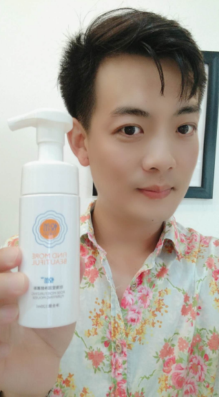 皮肤干燥引起脸紧绷用什么洗面奶效果好？达人推荐悦蕾玫瑰洁面