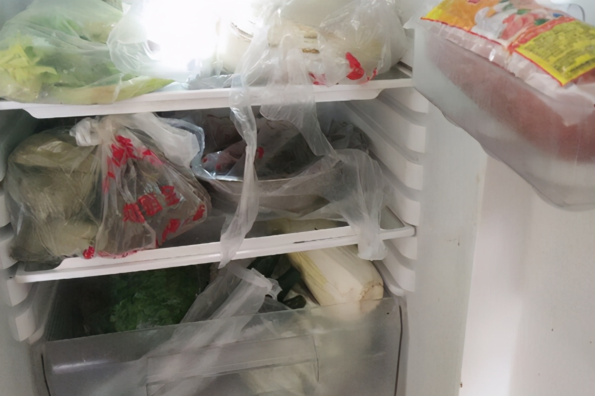 饅頭放在冰箱超過3天，容易產生致癌物黃曲霉素，是真的嗎？
