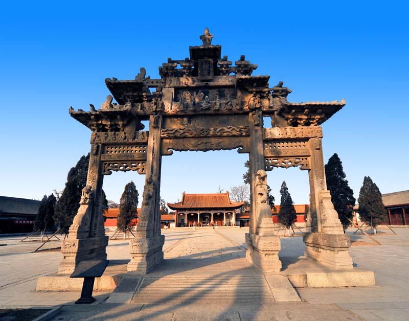 A scenic spot in Shaanxi, only 8 kilometers away from Huashan, is called "Little Forbidden City"