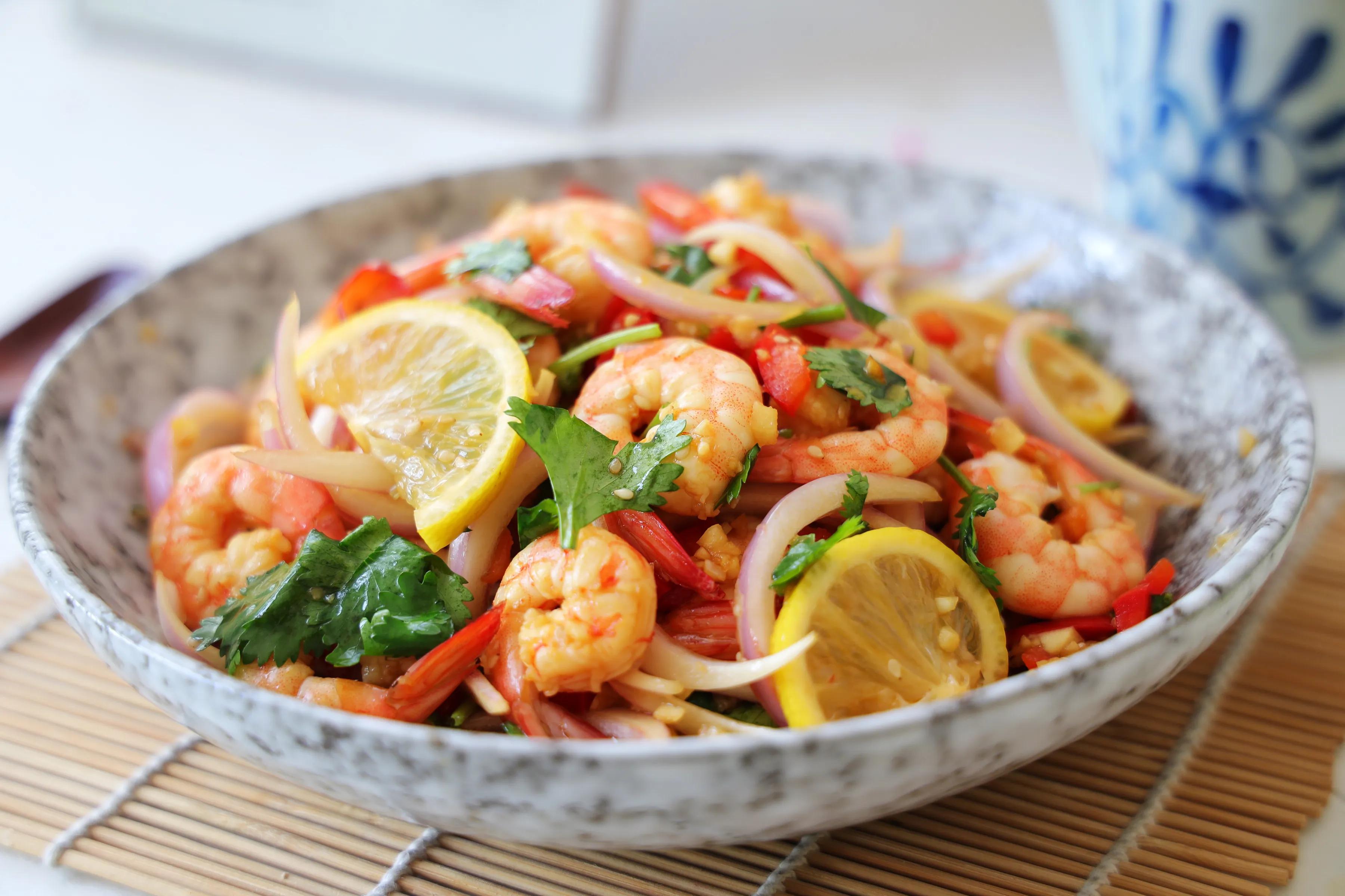 天气热，大虾我家就爱这么做，清新解腻酸爽开胃，一人一盘不过瘾