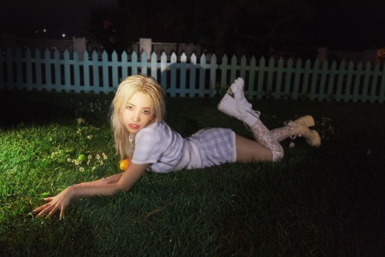 國外強勢，本土稍弱！ (G)I-DLE田小娟solo專輯出現兩極化走勢