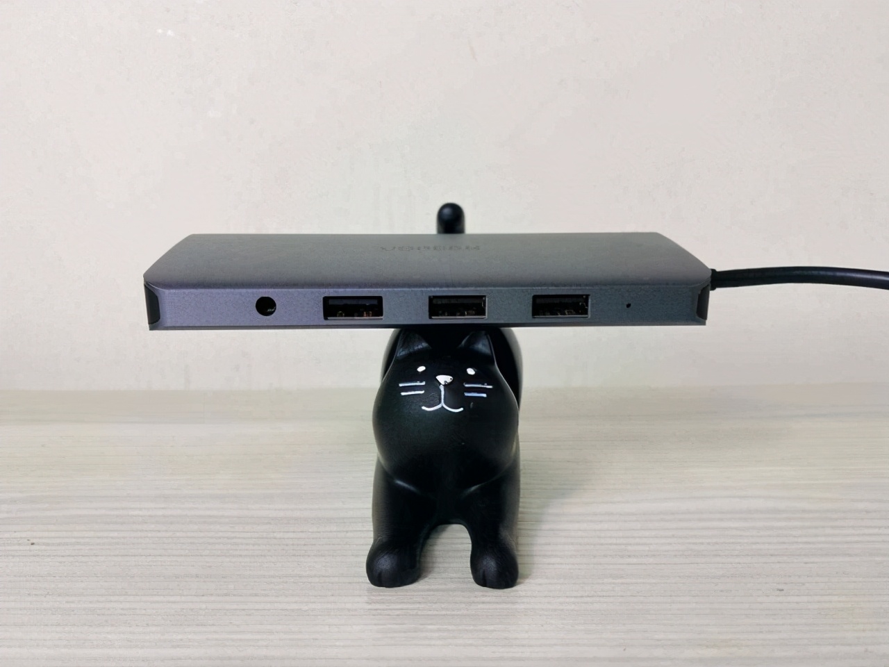绿联USB-C多功能扩展坞体验：九合一接口，轻薄本的救星