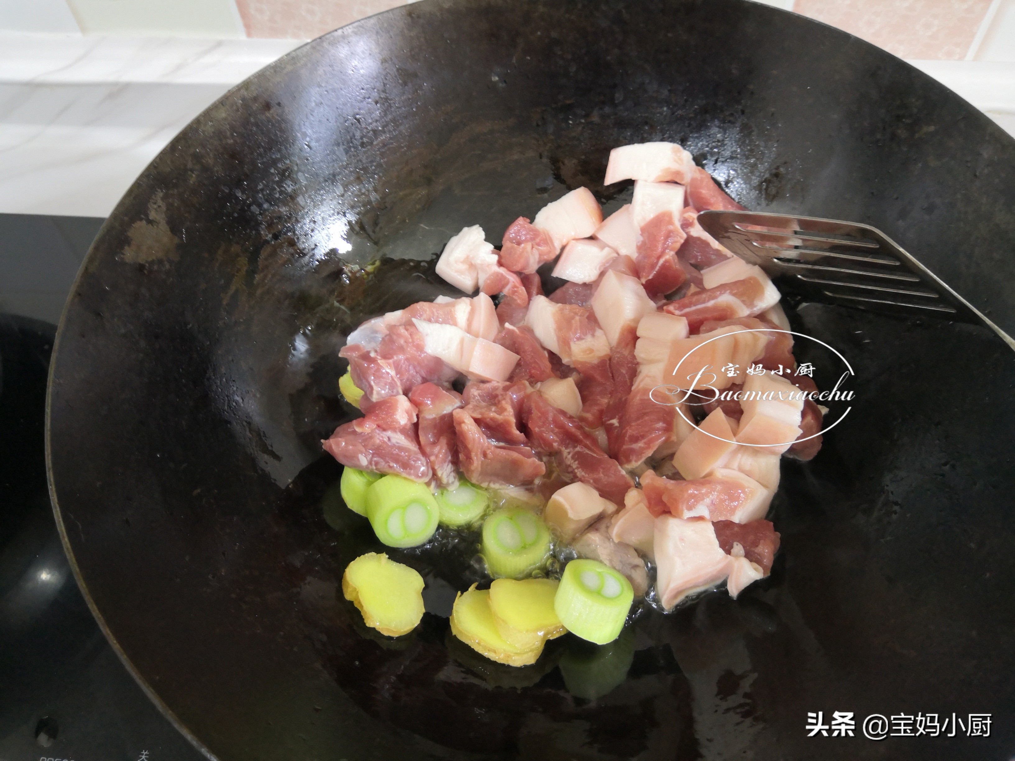 豬肉用上這做法，營養多不油膩，一鍋菜吃全家，吃了這頓想下頓