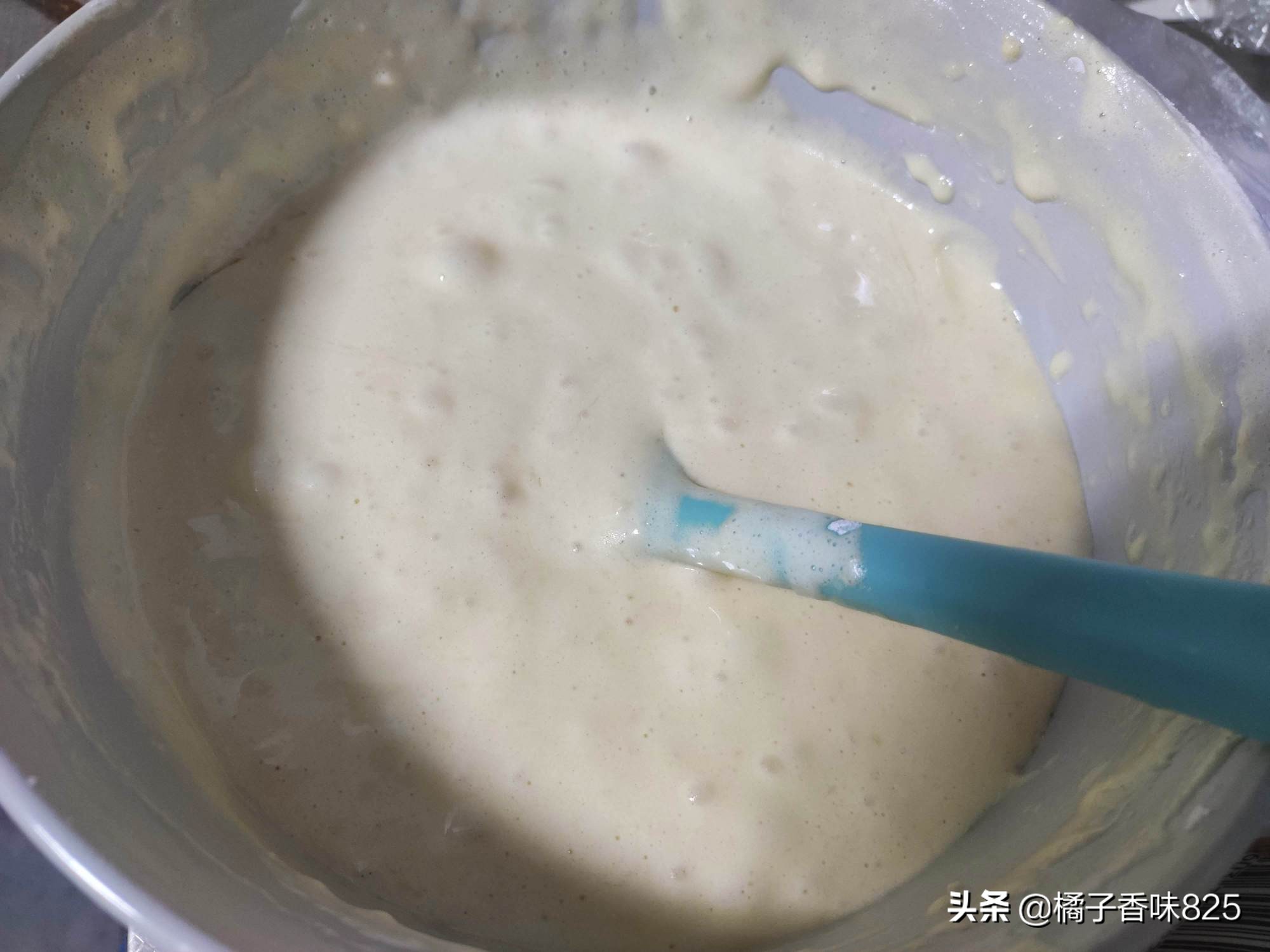 脆皮小蛋糕，不用一滴水，外酥里嫩甜而不膩，兒子每次上學必備