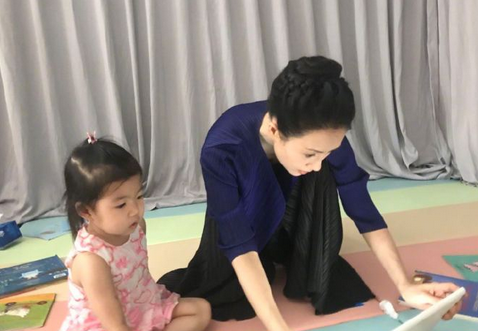 汪峰公开示爱章子怡，一口气晒了九张图，每张