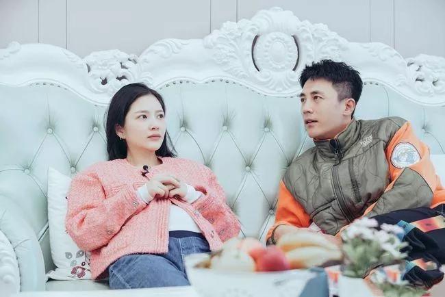 杜淳老婆声称二婚不丢人：婚姻像鞋子，合不合脚只有自己知道