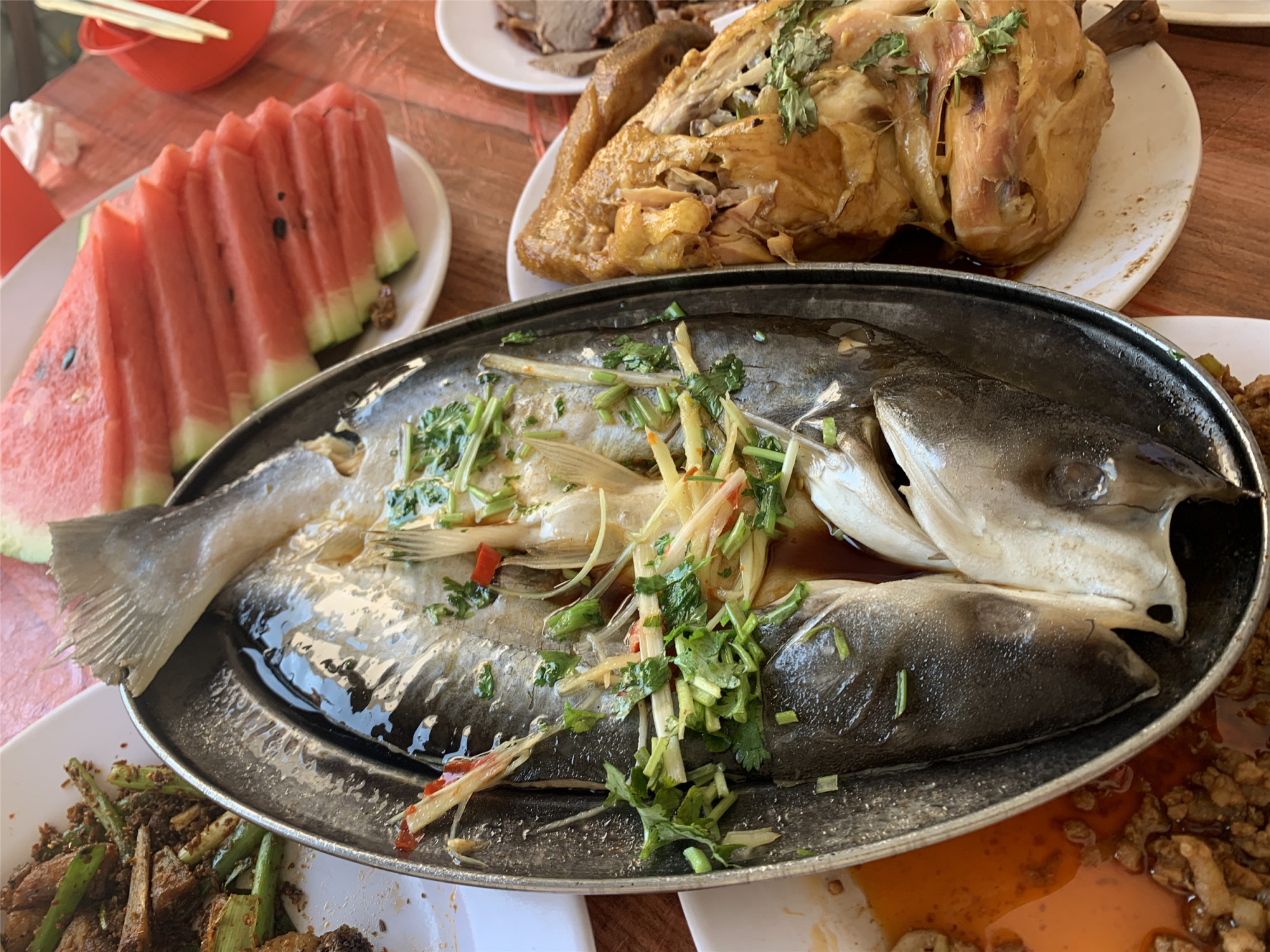 晒晒农村婚宴，大鱼大肉吃的真实惠，才400一桌