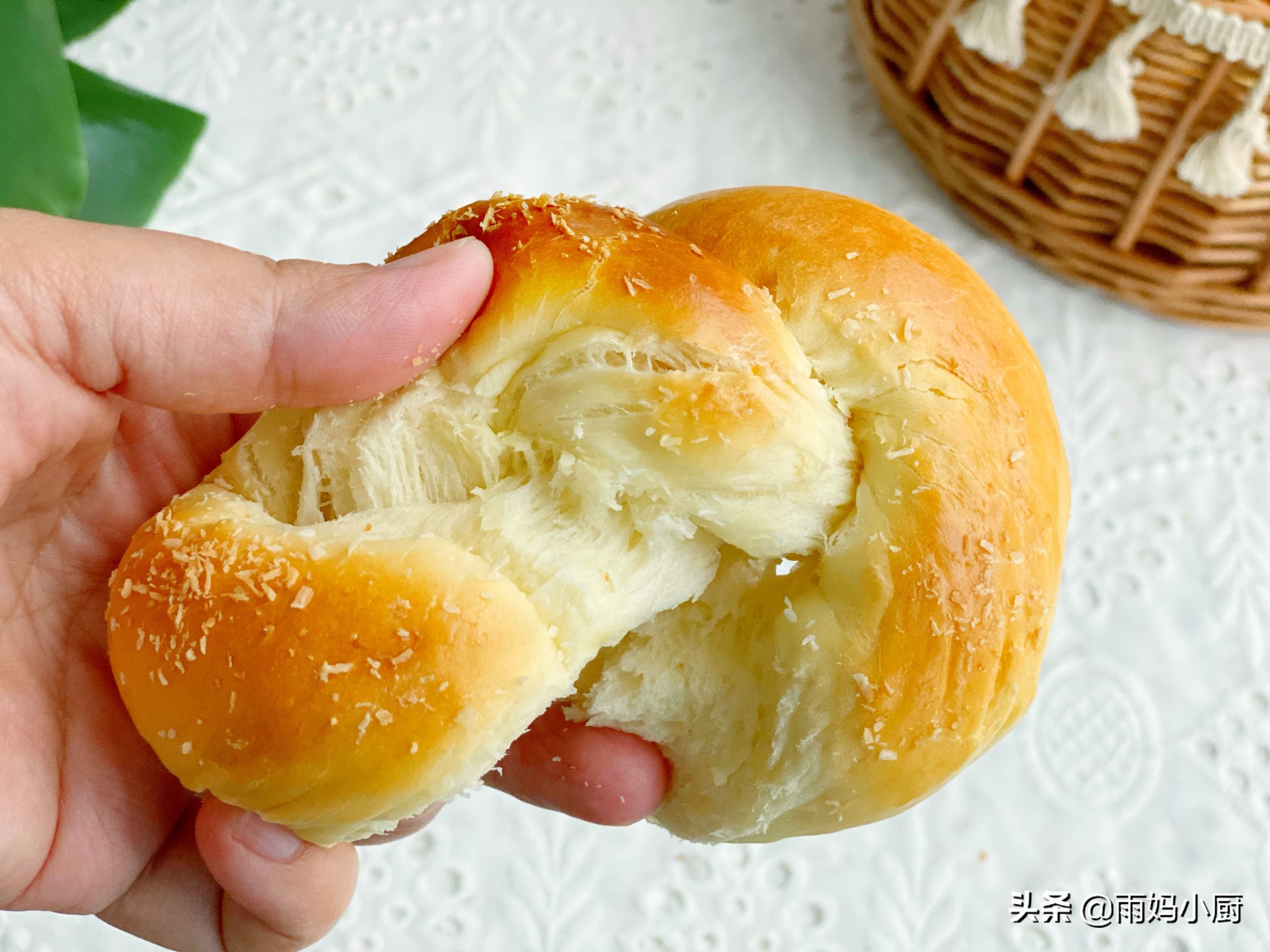 椰蓉小麵包按這個配方做，鬆軟拉絲又美味，零難度新手一次成功