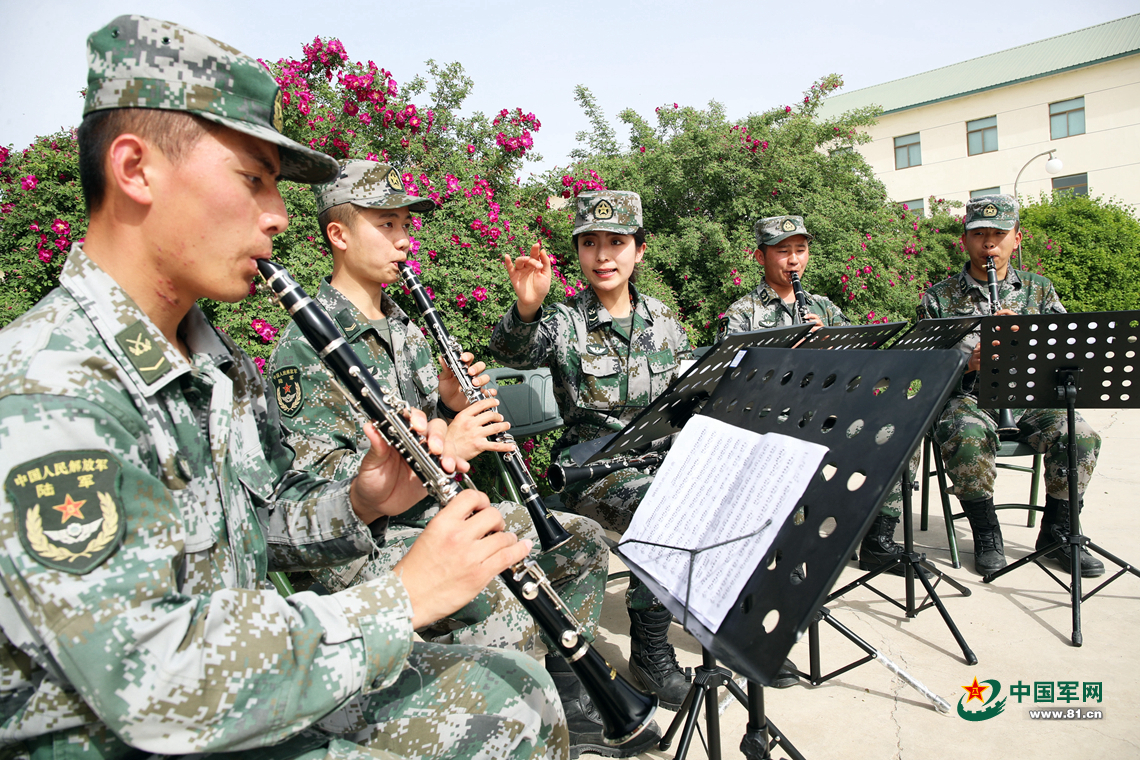 “大咖”来授课！参加国庆70周年阅兵的军乐骨干做教练员