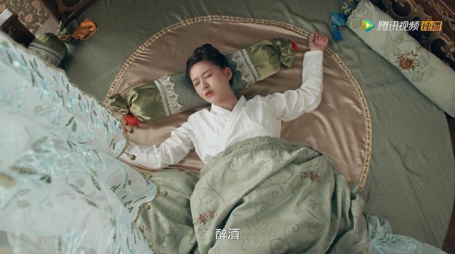 传闻中的陈芊芊：看完这些细节，果然陈楚楚才